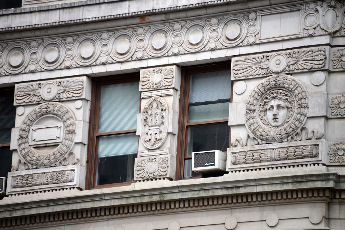 02-08 Close Up Of The Carvings Around The Windows On The Side Of The Flatiron Building In New York Madison Square Park